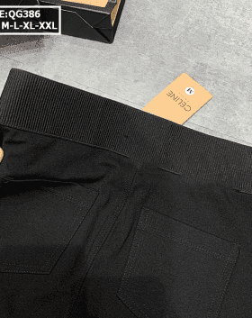 Quần leggin màu đen kèm túi giấy lựng thun