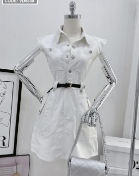 Đầm kaki trắng sữa nút bấm 4 nút kèm nịt - VD5850