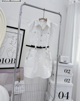 Đầm kaki trắng sữa nút bấm 4 nút kèm nịt - VD5850