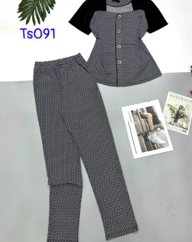 Đồ bộ quần dài áo tay ngắn cổ vuông có nút in hoạ tiết nhỏ - DBO4394