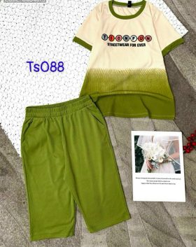 Đồ bộ quần lửng màu của line áo tay ngắn in chữ TIONFUN - DBO4675
