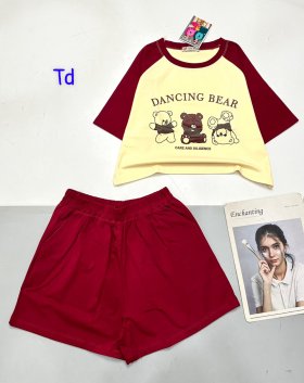 đồ bộ quần đùi áo crop top tay ngắn in hình ba chú gấu - DBO4881